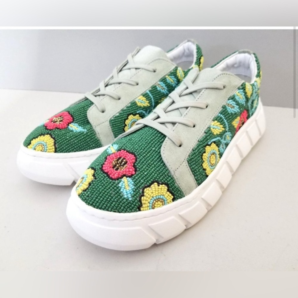 🌺Free People🌺 View From The Top Beaded Sneakers Size 40, US 9, Tennis Green NIB - Picture 2 of 12